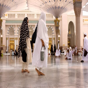 شروط عمرة محرم للنساء