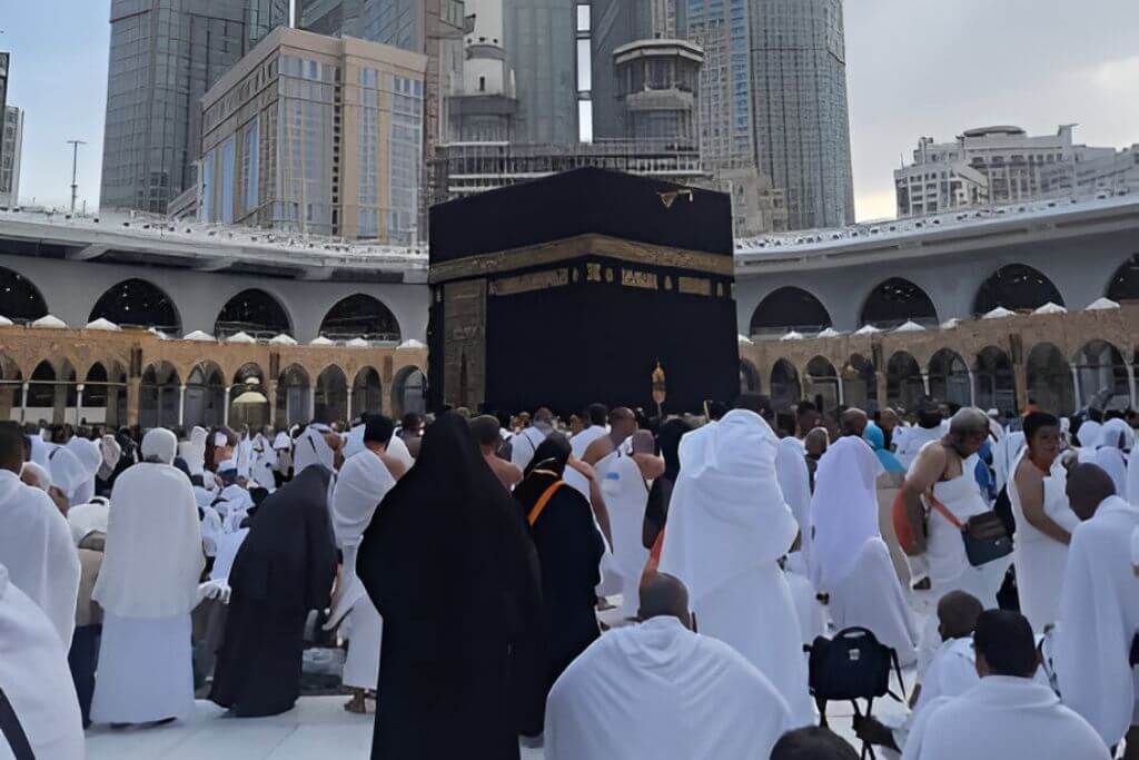 رحلة العمرة إلى مكة المكرمة